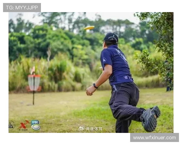 飞盘之舞：深入深圳飞盘队的灵活战术与团队精神探讨
